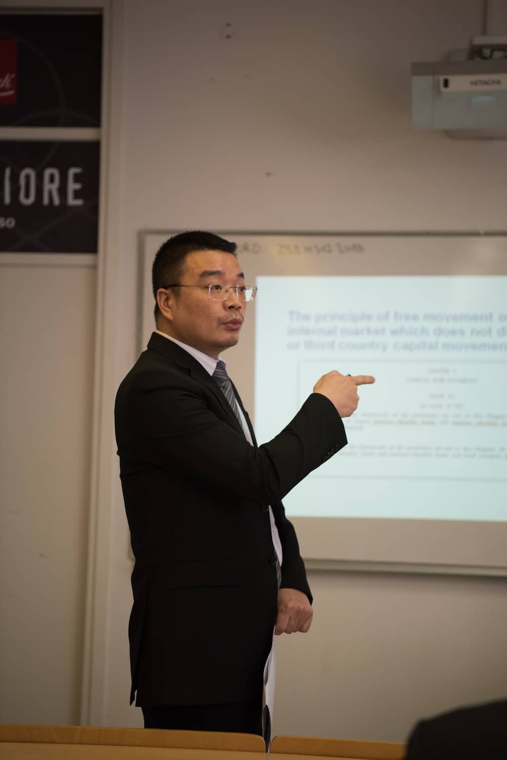 China-Croatia Think Tanks forum 16+1: Current cooperation and its future 中国-克罗地亚智库研讨会: “16+1合作”现状及未来⾛走势